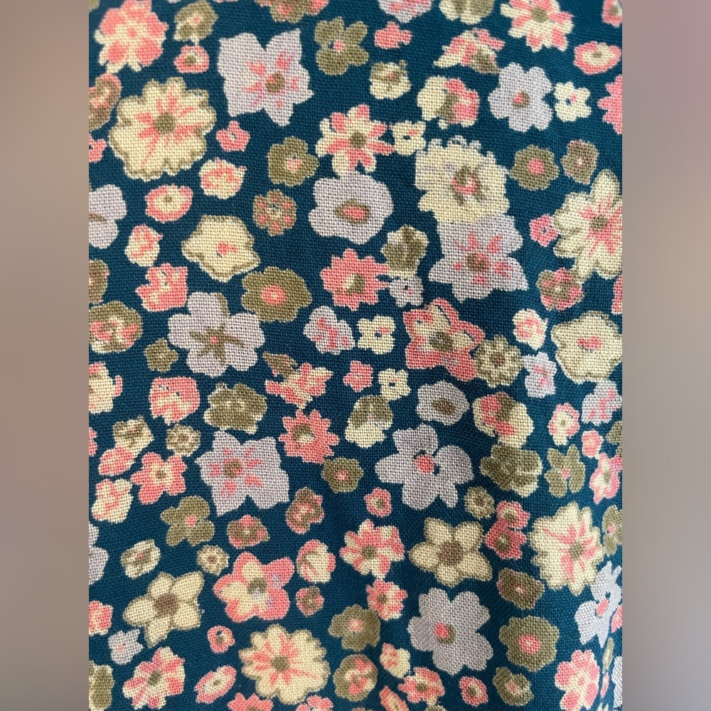Pieces by HM Women’s Swing Dress Mid Length Floral Pattern Blue Pink Feminine